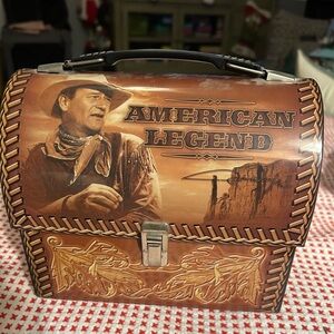 John Wayne dome lunchtote
Year 2005
It has some minor scratches-see pictures